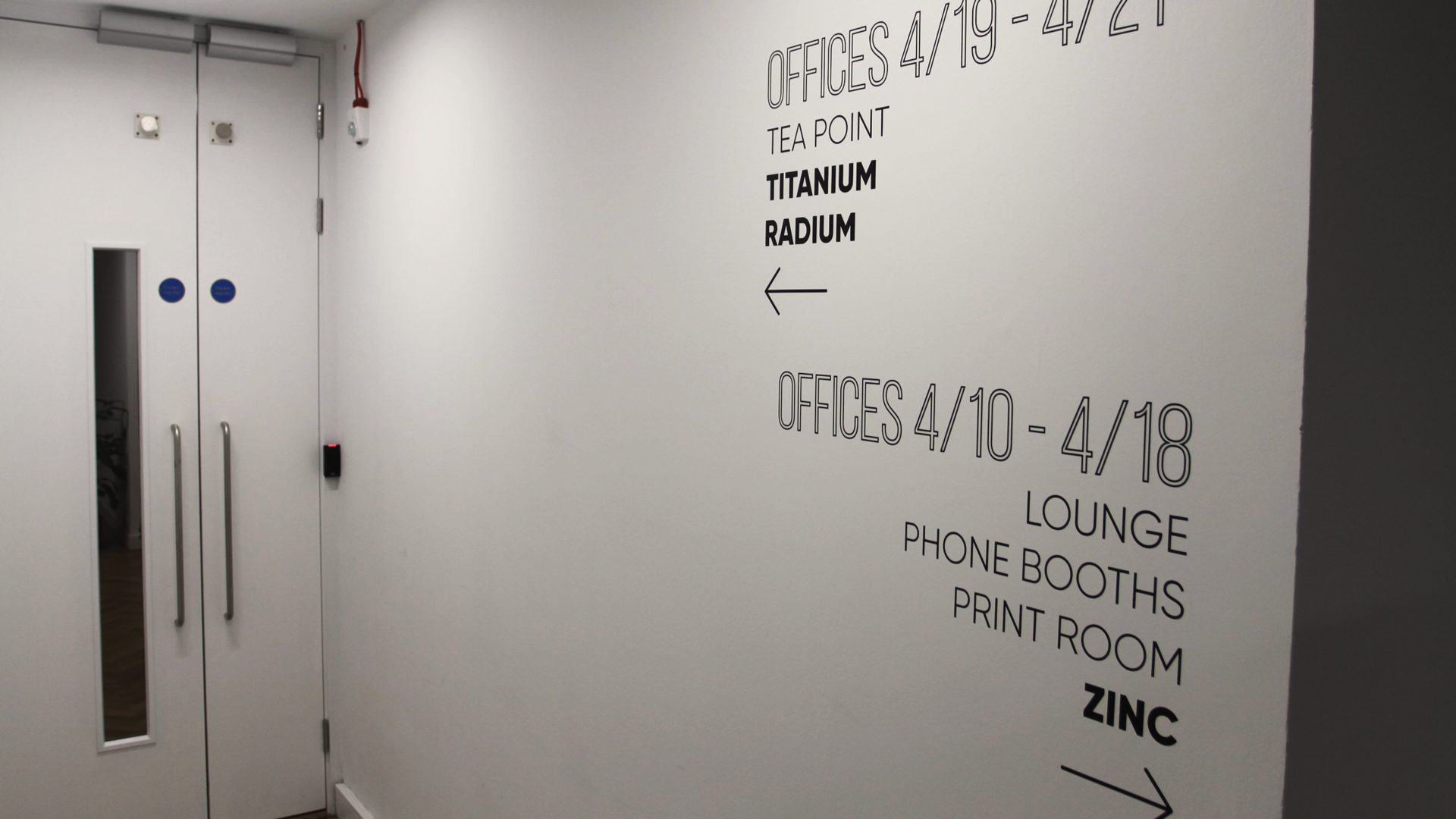 LABS HOUSE wayfinding