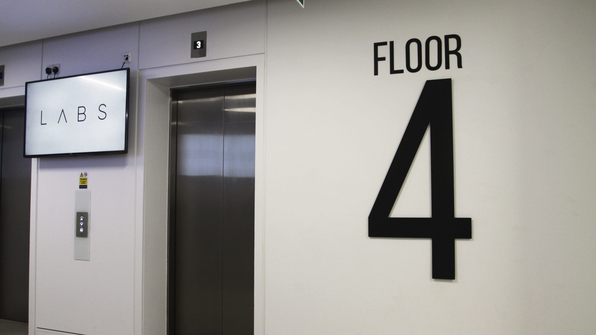 LABS HOUSE floor number